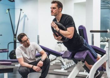 A Day at a Rower Club Restaurant: Training, Diet, and Lifestyle Habits