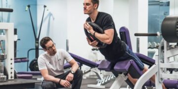 A Day at a Rower Club Restaurant: Training, Diet, and Lifestyle Habits