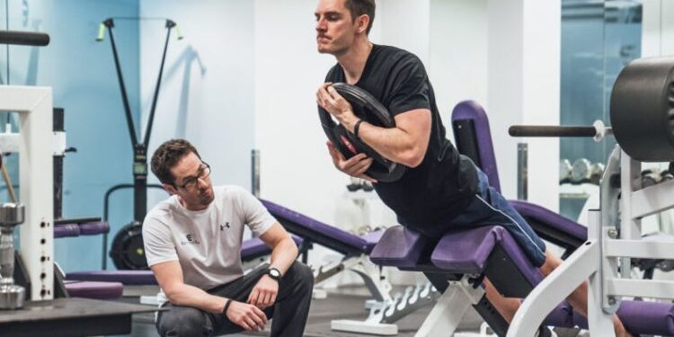 A Day at a Rower Club Restaurant: Training, Diet, and Lifestyle Habits