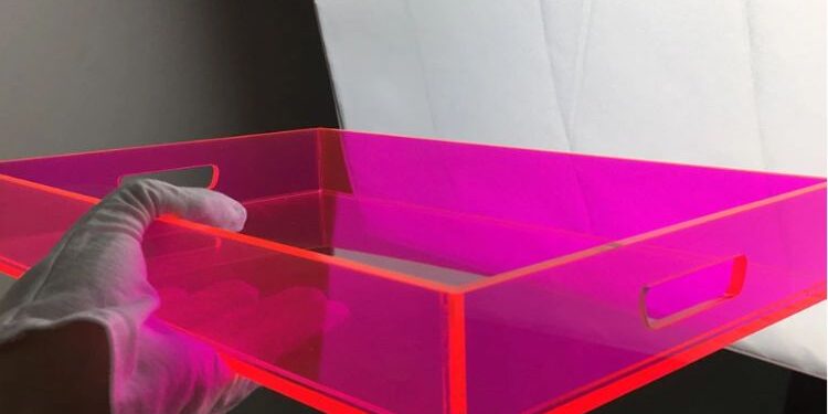 The Benefits of Using Acrylic Trays in Your Kitchen and Dining Room